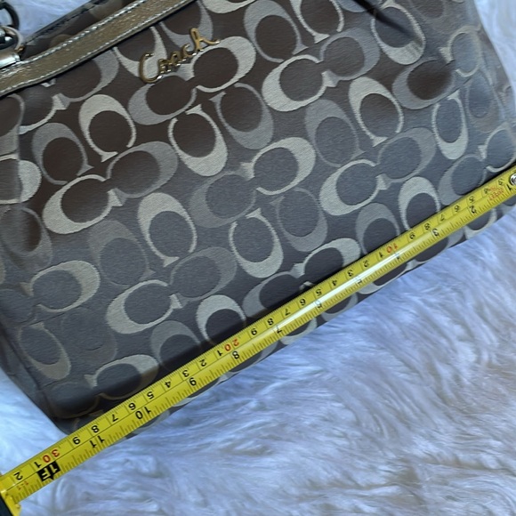Authentic Coach shoulder bag - Picture 15 of 17